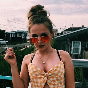 Meet your Posher, Maddie